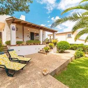 https://ferienhaus-cala-llombards-salmonia-140s.allmallorcahotels.com