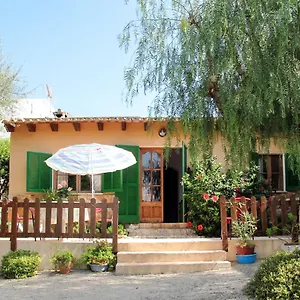https://ferienhaus-cala-llombards-salmonia-130s.allmallorcahotels.com