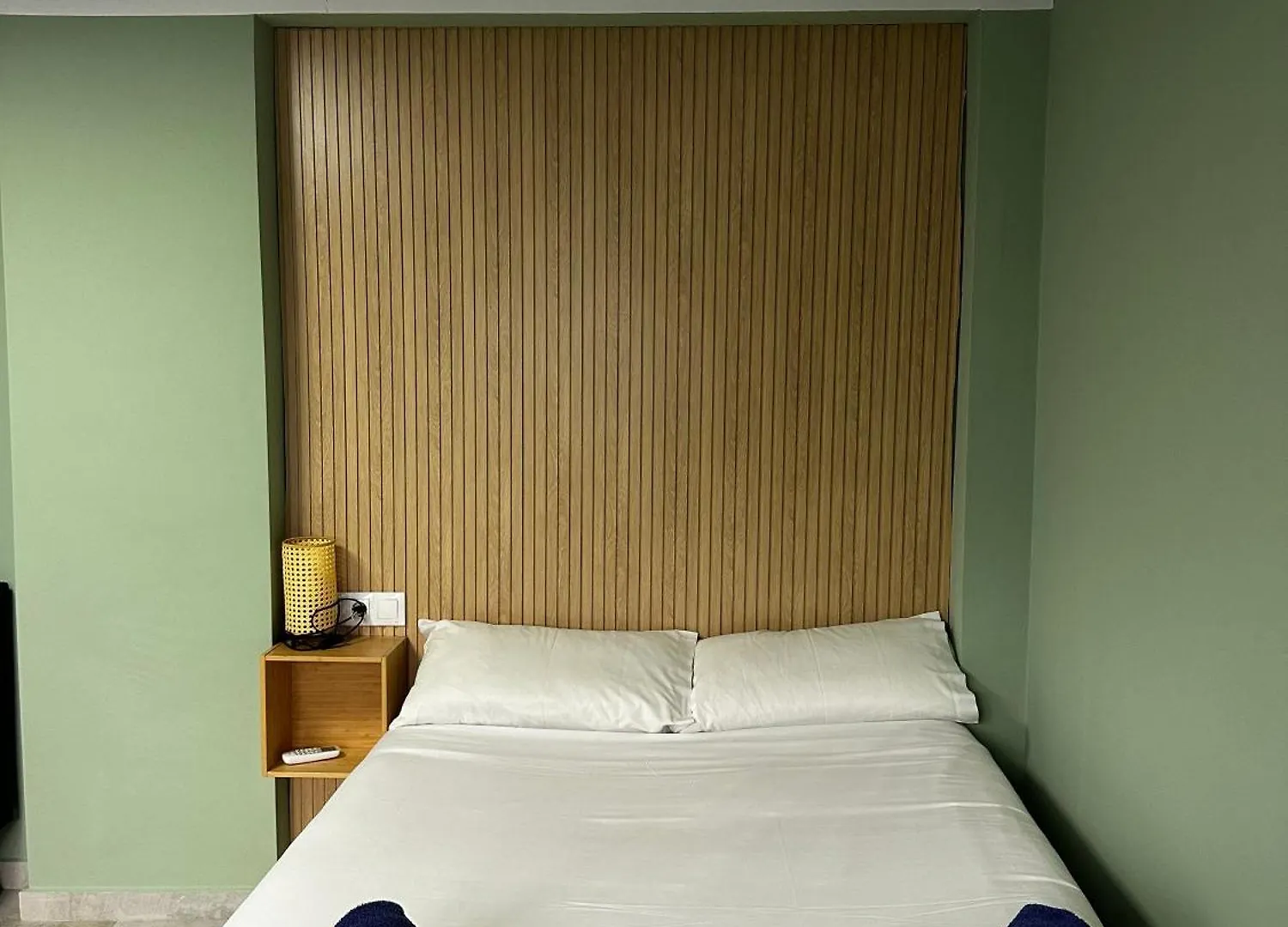 Lovely Studio Apartment With Terrace Malaga